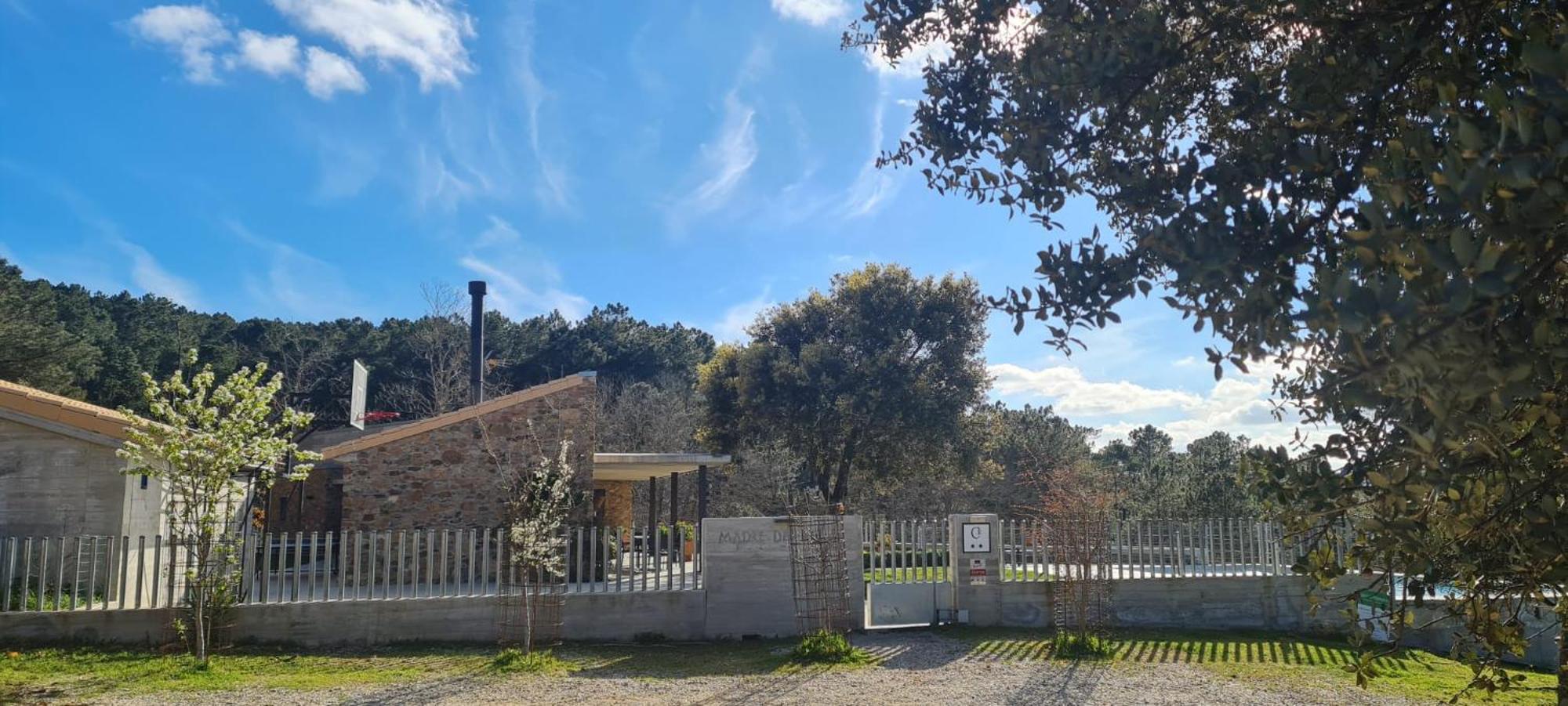 Casa Rural Madre Del Agua. Finca El Robledillo Монестерио Экстерьер фото
